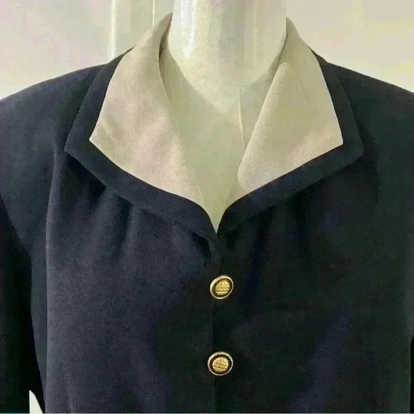 Women’s Vintage Atrium Navy Blazer Gold Buttoms Tan Collar Size 6 - Picture 2 of 9